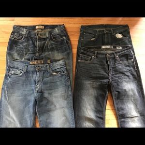Men’s lot of Buckle & Levi’s Jeans